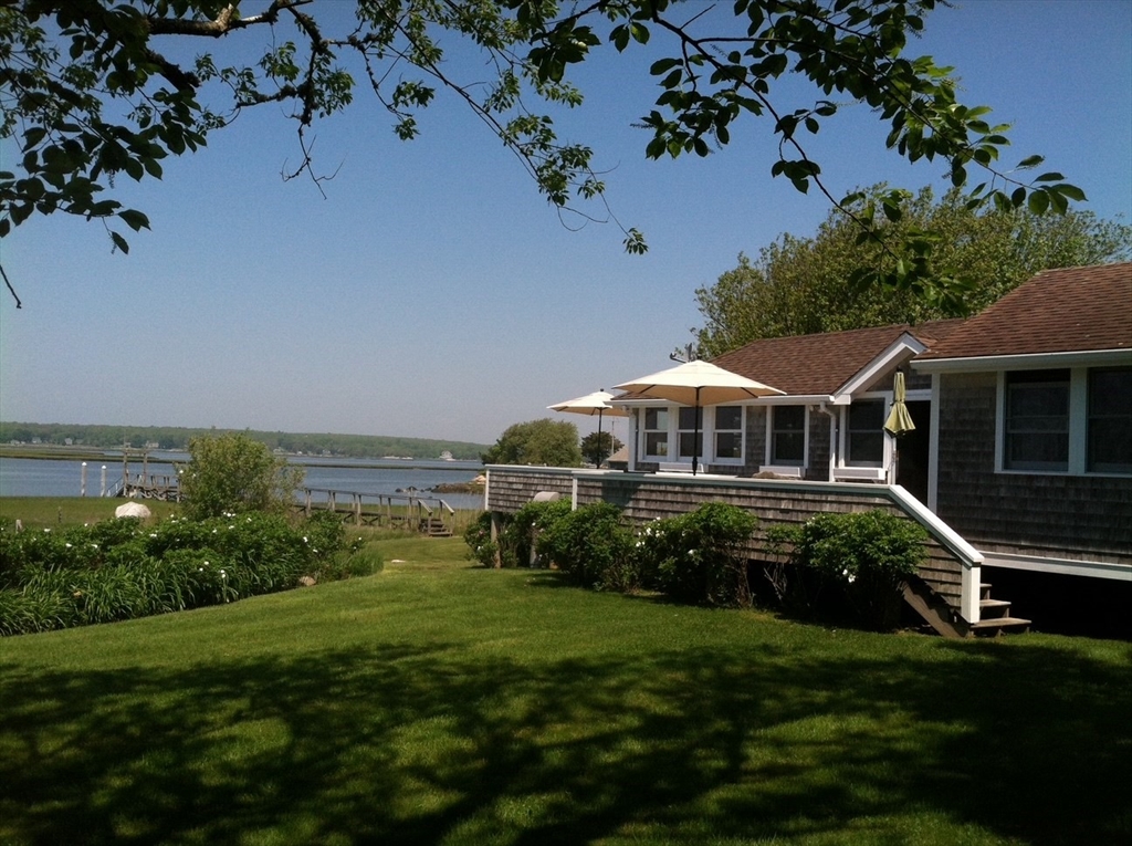 2 bed, 2 bath apartment for rent at 199-C Fisherville Ln Unit VAC RENTAL, South Westport — photo 2 of 17