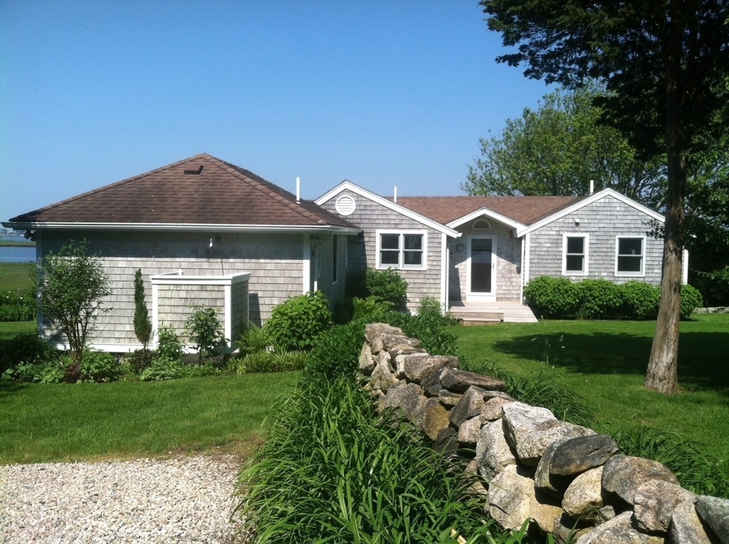 2 bed, 2 bath apartment for rent at 199-C Fisherville Ln Unit VAC RENTAL, South Westport — photo 4 of 17