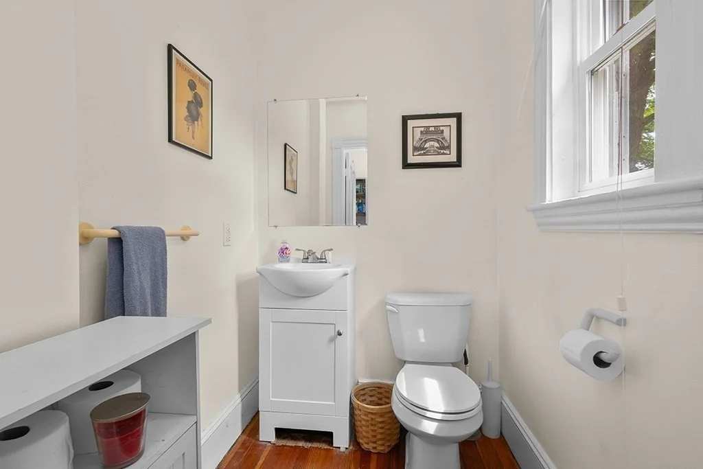 2 bed, 1 bath apartment for rent at 199 Concord St, Newton Lower Falls — photo 7 of 25