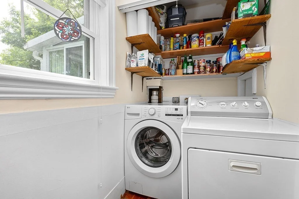 2 bed, 1 bath apartment for rent at 199 Concord St, Newton Lower Falls — photo 8 of 25