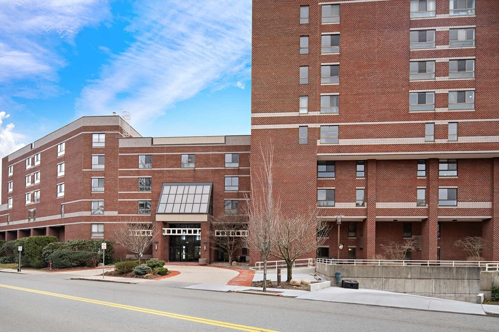 2 bed, 2 bath apartment for rent at 199 Coolidge Ave Unit 113, Watertown — photo 23 of 26