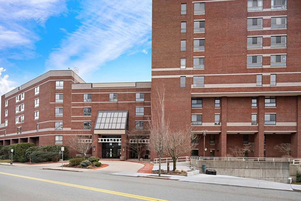 2 bed, 2 bath apartment for rent at 199 Coolidge Ave Unit 113, Watertown — photo 19 of 26