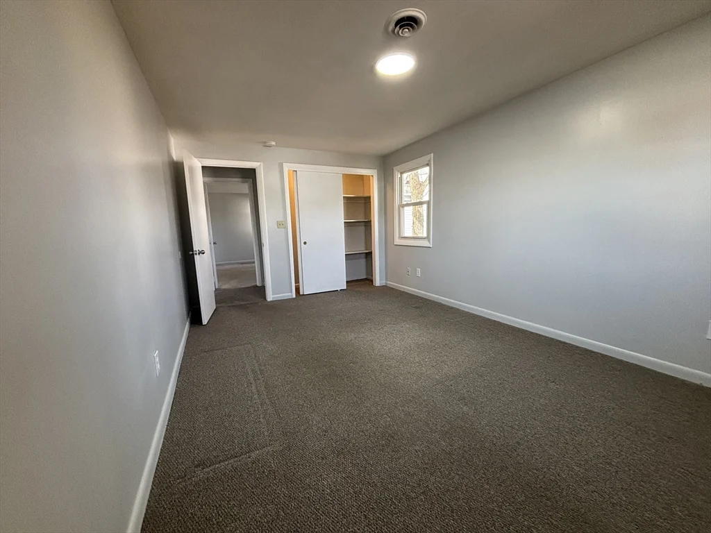 2 bed, 1 bath apartment for rent at 199 Flint St Unit 2R, Fall River — photo 6 of 10