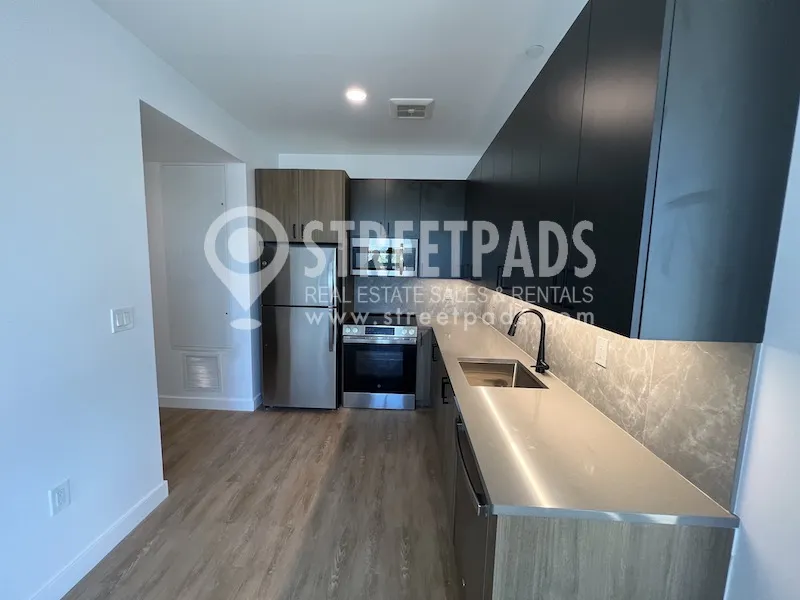 2 bed, 1.5 bath apartment for rent at 199 Gardner St Unit 302, West Roxbury — photo 2 of 15