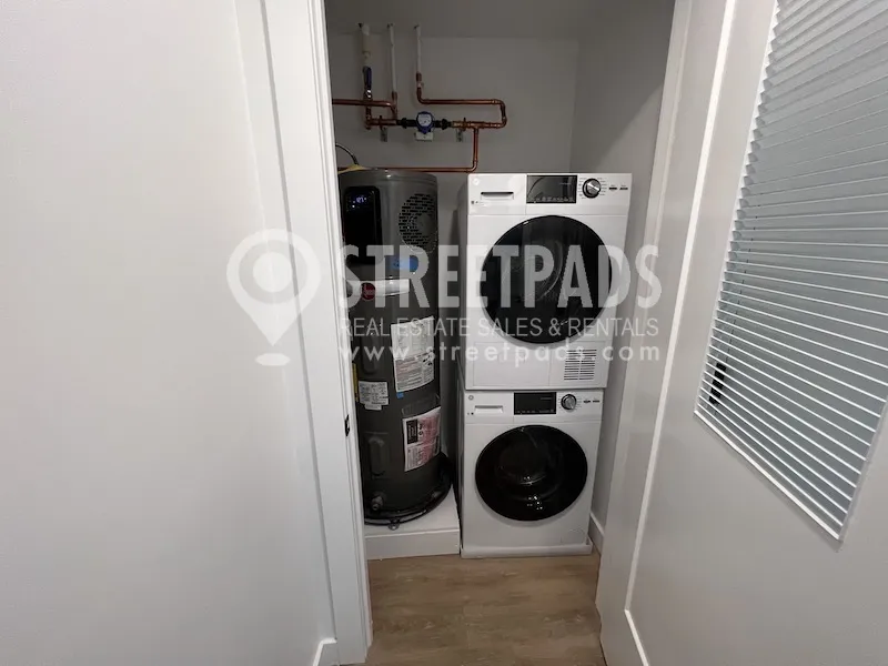 2 bed, 1.5 bath apartment for rent at 199 Gardner St Unit 302, West Roxbury — photo 13 of 15