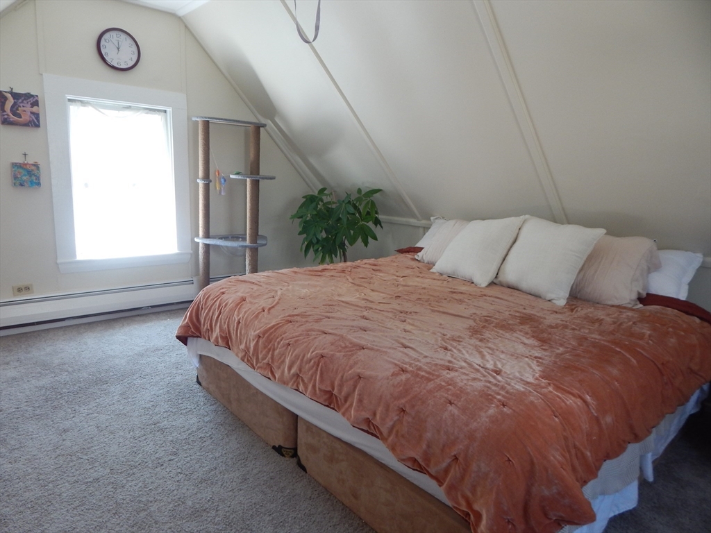 2 bed, 2 bath apartment for rent at 199 Granite St, Rockport — photo 12 of 15