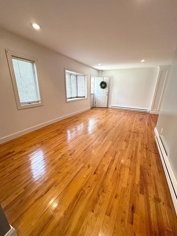 3 bed, 1 bath apartment for rent at 199 High St Unit 1, Athol — photo 11 of 26
