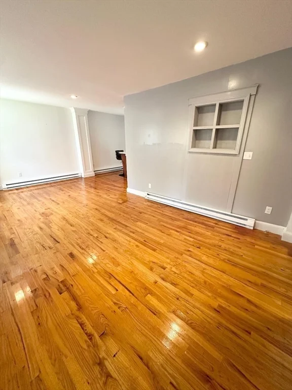 3 bed, 1 bath apartment for rent at 199 High St Unit 1, Athol — photo 10 of 26