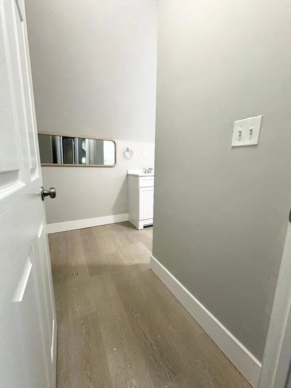 3 bed, 1 bath apartment for rent at 199 High St Unit 1, Athol — photo 21 of 26