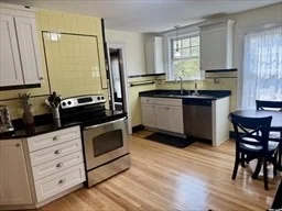 2 bed, 1 bath apartment for rent at 199 Hillside Ave Unit 1, Needham Heights — photo 13 of 23