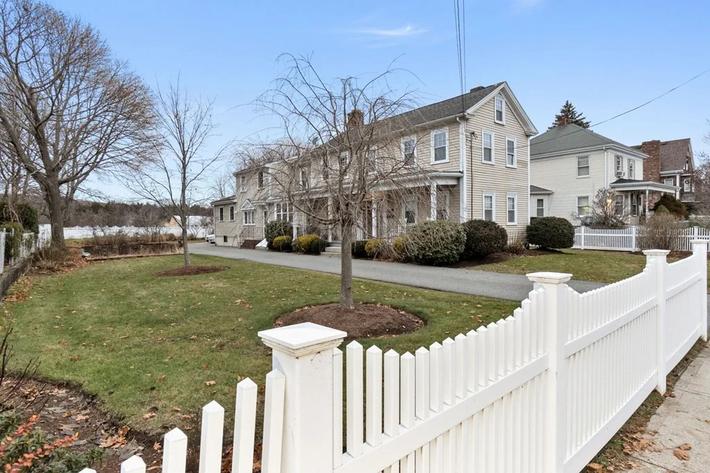 3 bed, 2 bath apartment for rent at 199 Lynn St Unit 2, South Peabody — photo 3 of 15