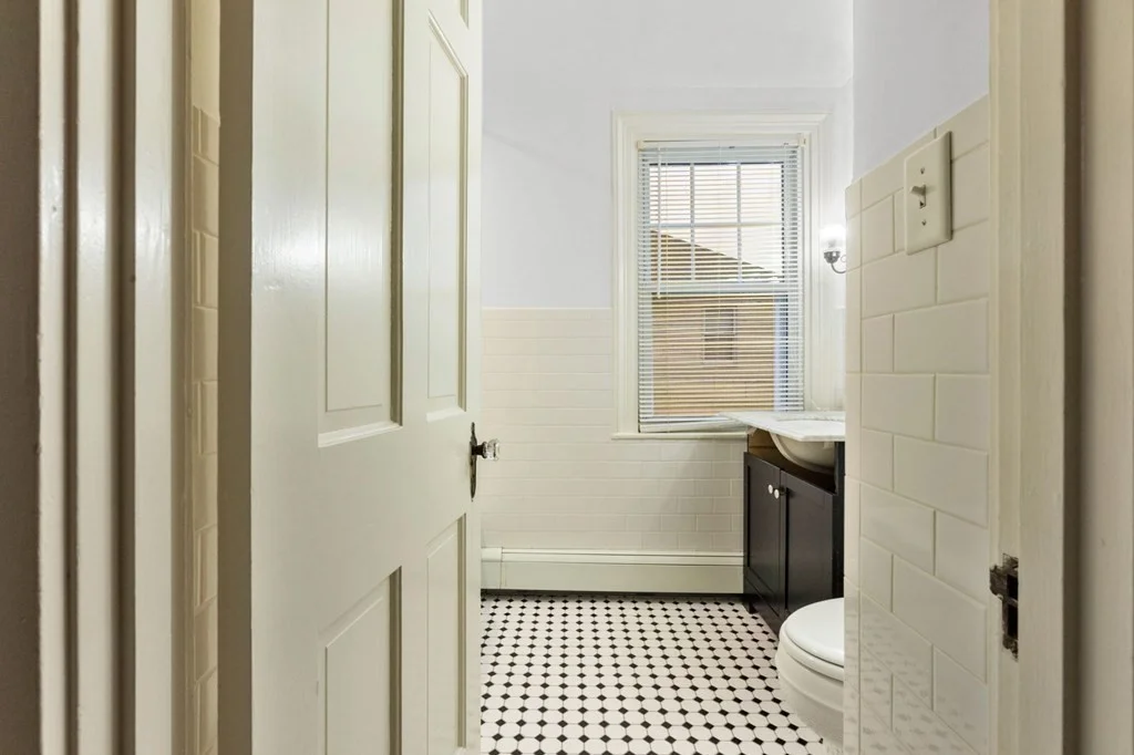 3 bed, 2 bath apartment for rent at 199 Lynn St Unit 2, South Peabody — photo 7 of 15
