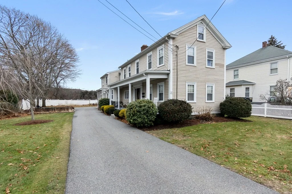 3 bed, 2 bath apartment for rent at 199 Lynn St Unit 2, South Peabody — photo 2 of 15