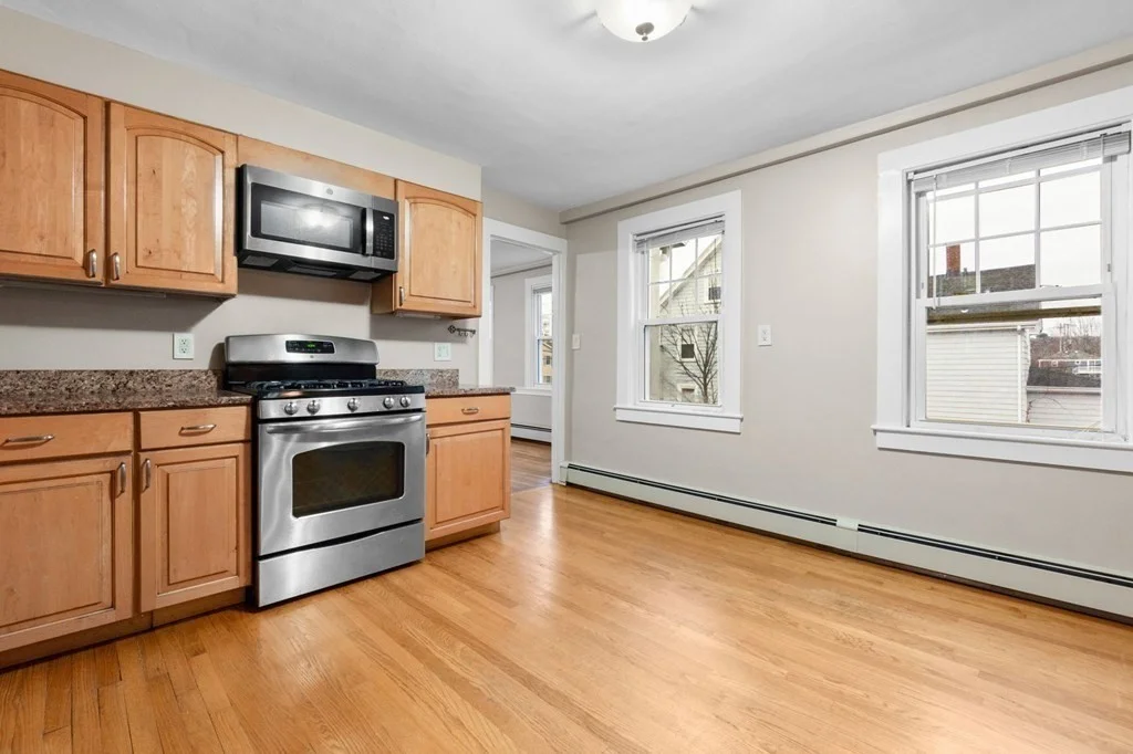 3 bed, 2 bath apartment for rent at 199 Lynn St Unit 2, South Peabody — photo 5 of 15