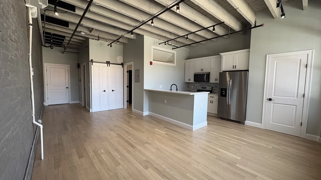 1 bed, 1 bath apartment for rent at 199 Market St Unit 2, Downtown