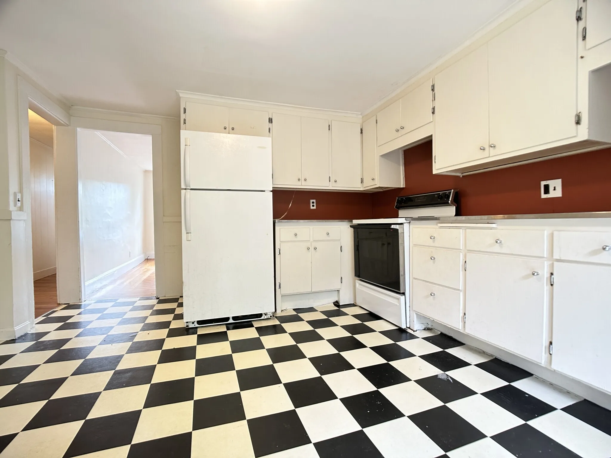 2 bed, 1 bath apartment for rent at 199 Mount Auburn St Unit 1, West Cambridge — photo 2 of 13