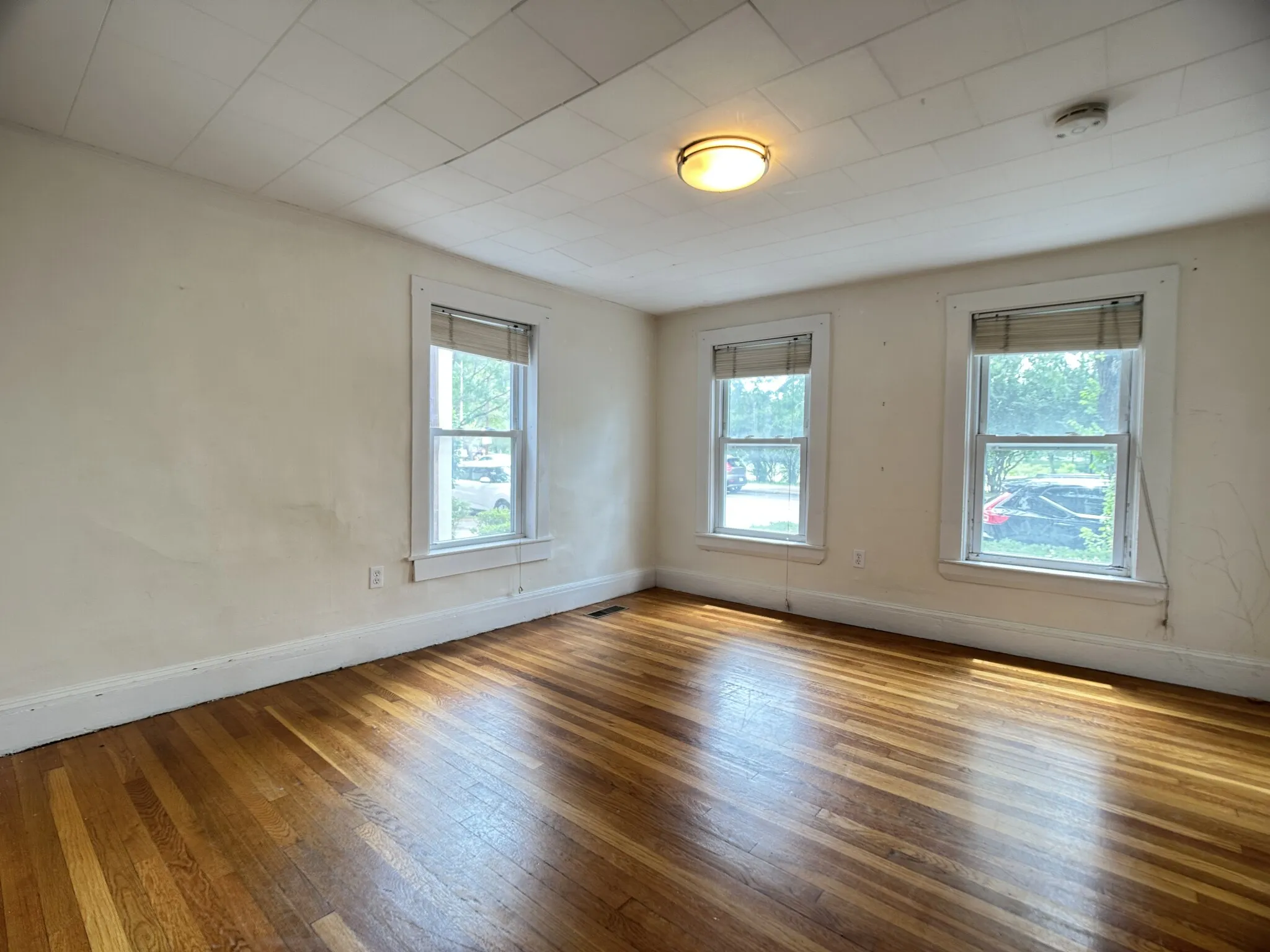 2 bed, 1 bath apartment for rent at 199 Mount Auburn St Unit 1, West Cambridge — photo 4 of 13