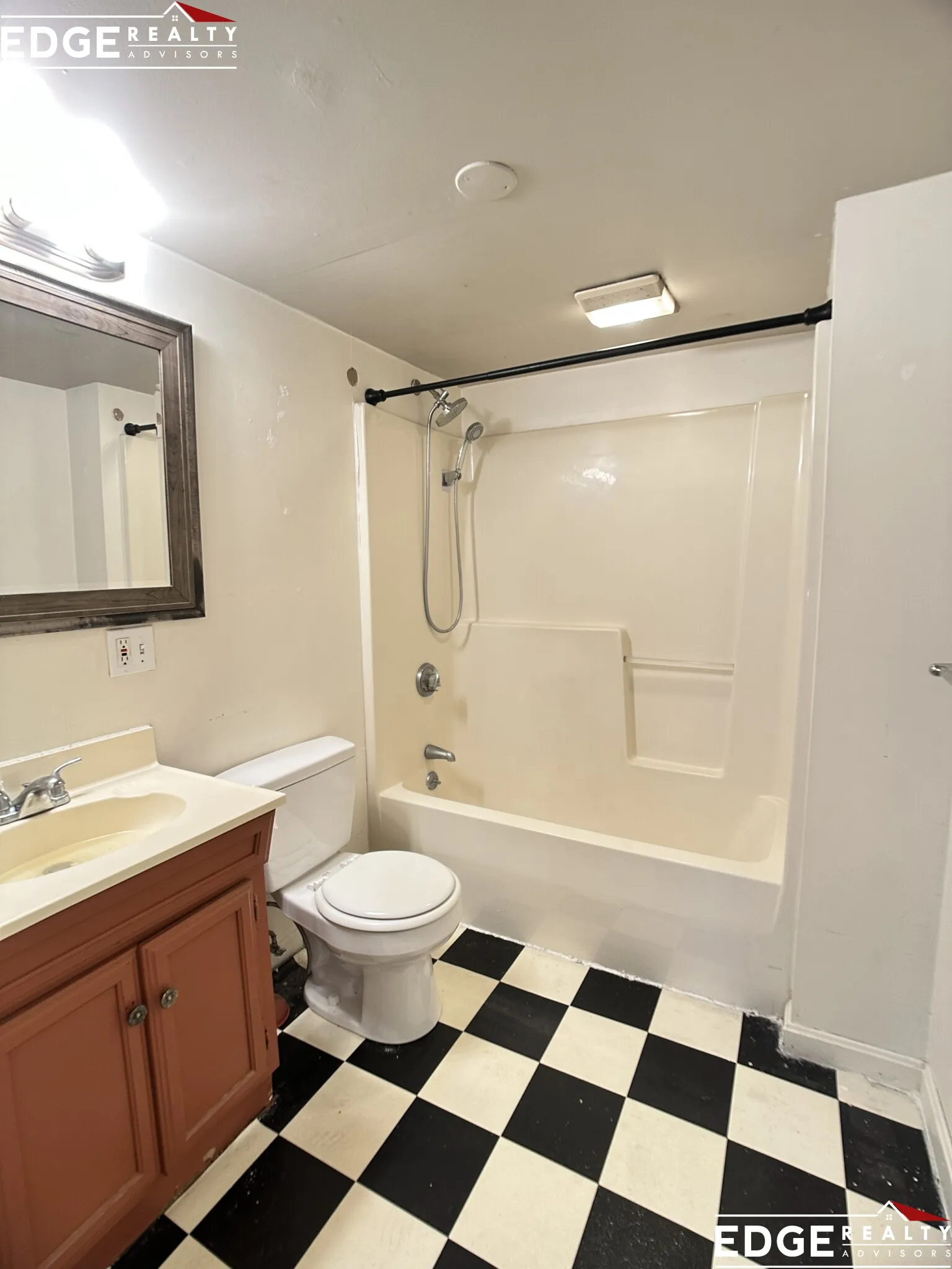 2 bed, 1 bath apartment for rent at 199 Mount Auburn St Unit 1, West Cambridge — photo 12 of 13