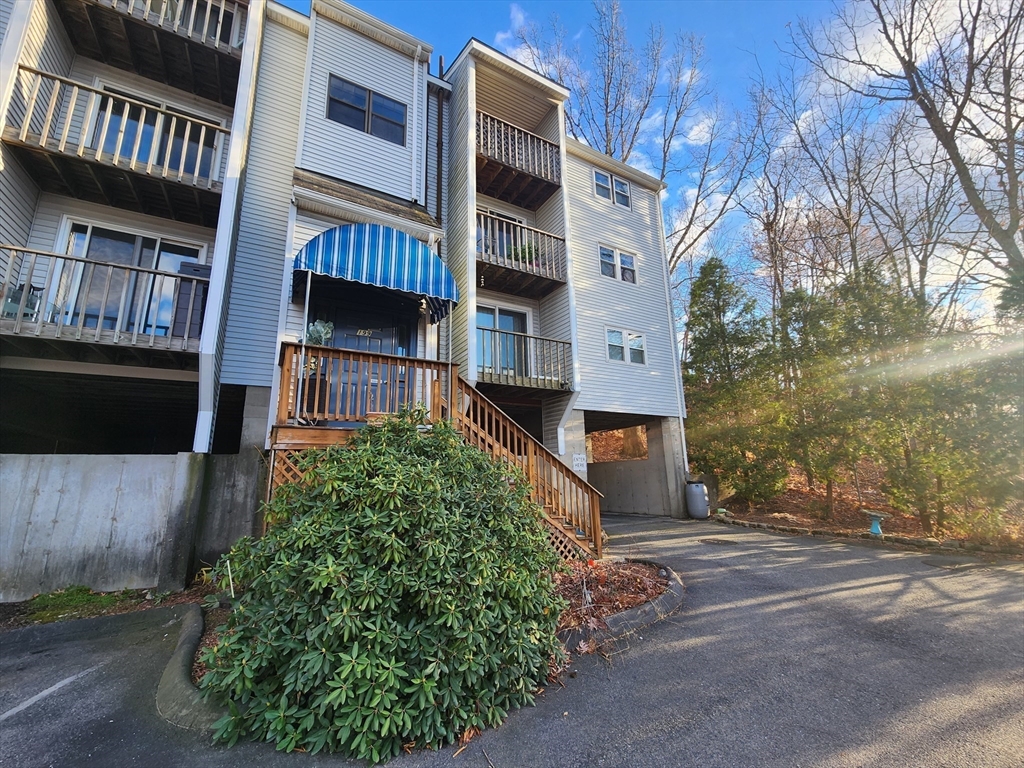 2 bed, 1 bath apartment for rent at 199 Perry Unit 7, Worcester — photo 2 of 23