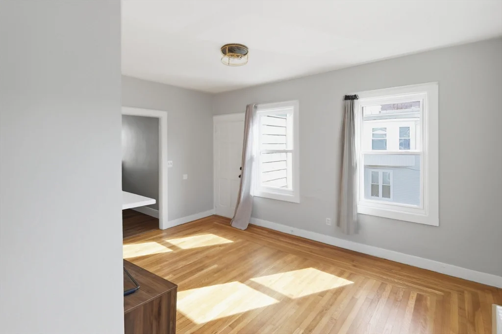 2 bed, 1 bath apartment for rent at 199 Purchase St Unit 2, Fall River — photo 8 of 8