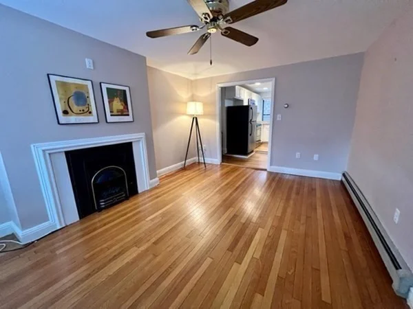 2 bed, 1 bath apartment for rent at 199 Salem St Unit 3, North End — photo 4 of 9