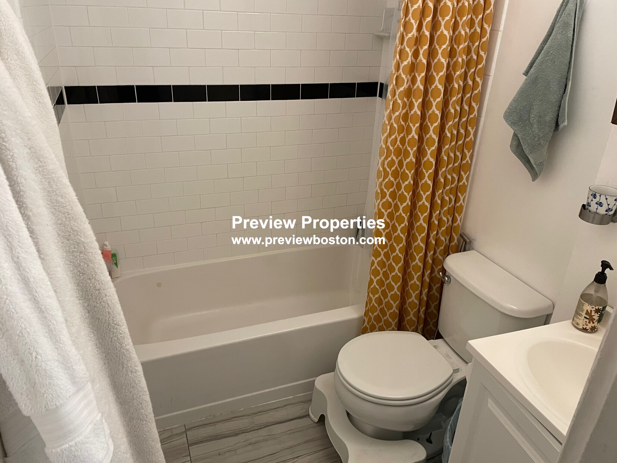 1 bed, 1 bath apartment for rent at 199 Strathmore Rd Unit 8P, Brighton — photo 15 of 16