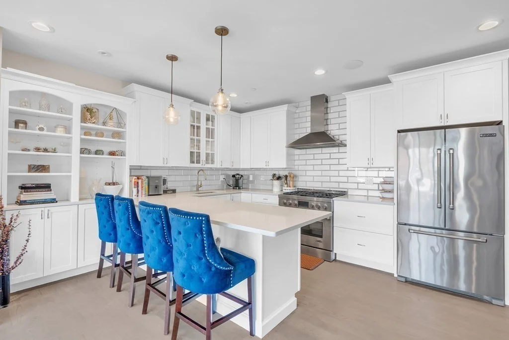 2 bed, 2 bath apartment for rent at 199 W 8th Unit 6, South Boston