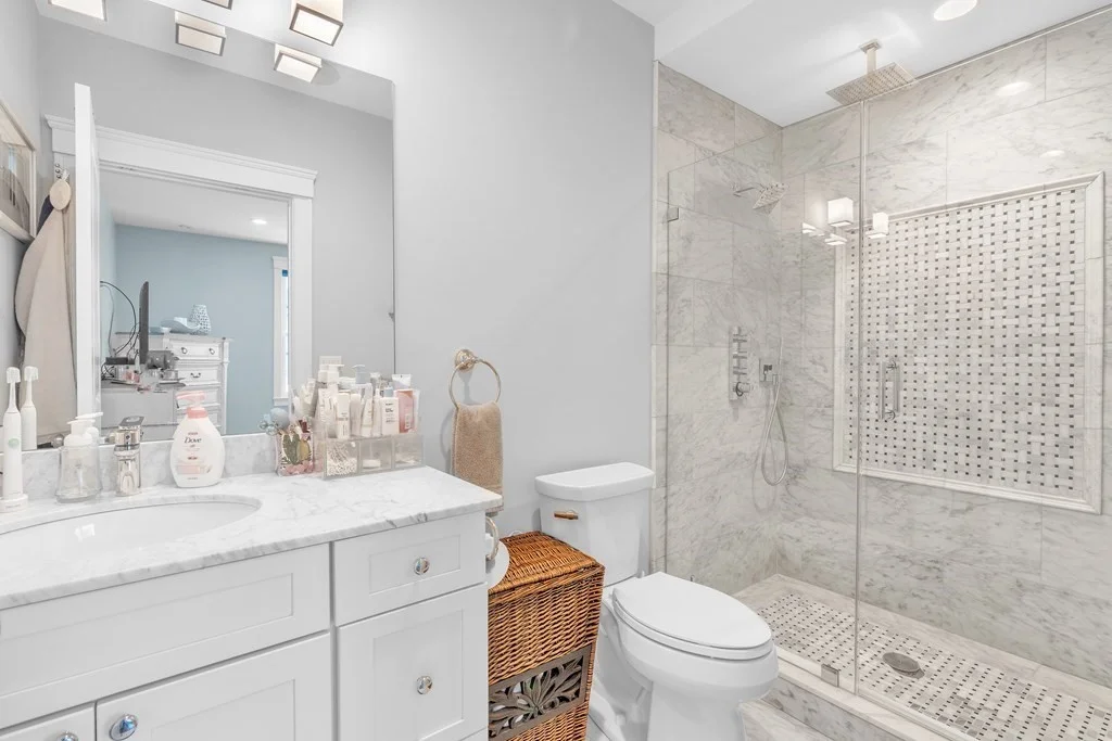 2 bed, 2 bath apartment for rent at 199 W 8th Unit 6, South Boston — photo 16 of 28