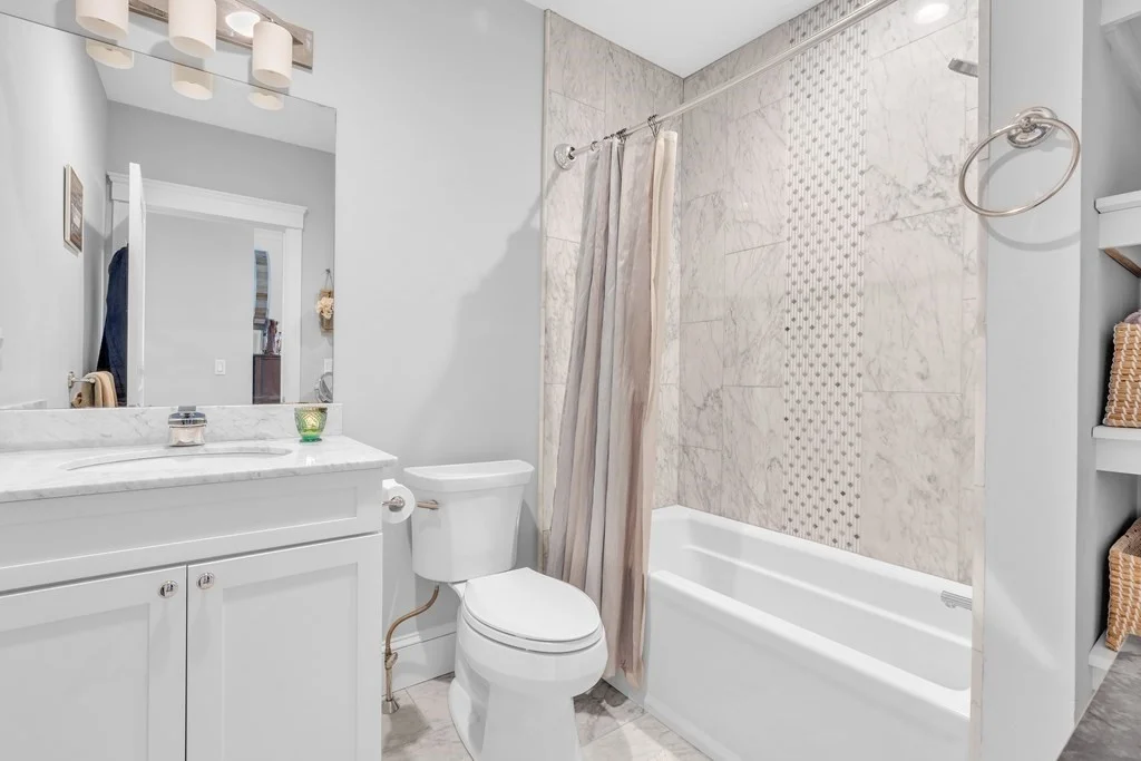 2 bed, 2 bath apartment for rent at 199 W 8th Unit 6, South Boston — photo 18 of 28