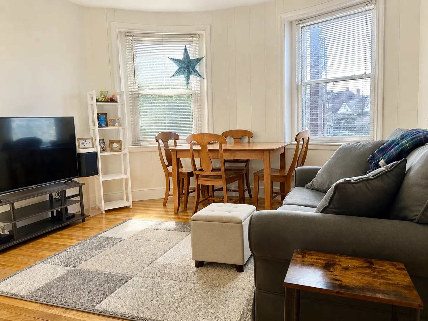 1 bed, 1 bath apartment for rent at 199 Winthrop Rd Unit 2, Aspinwall Hill