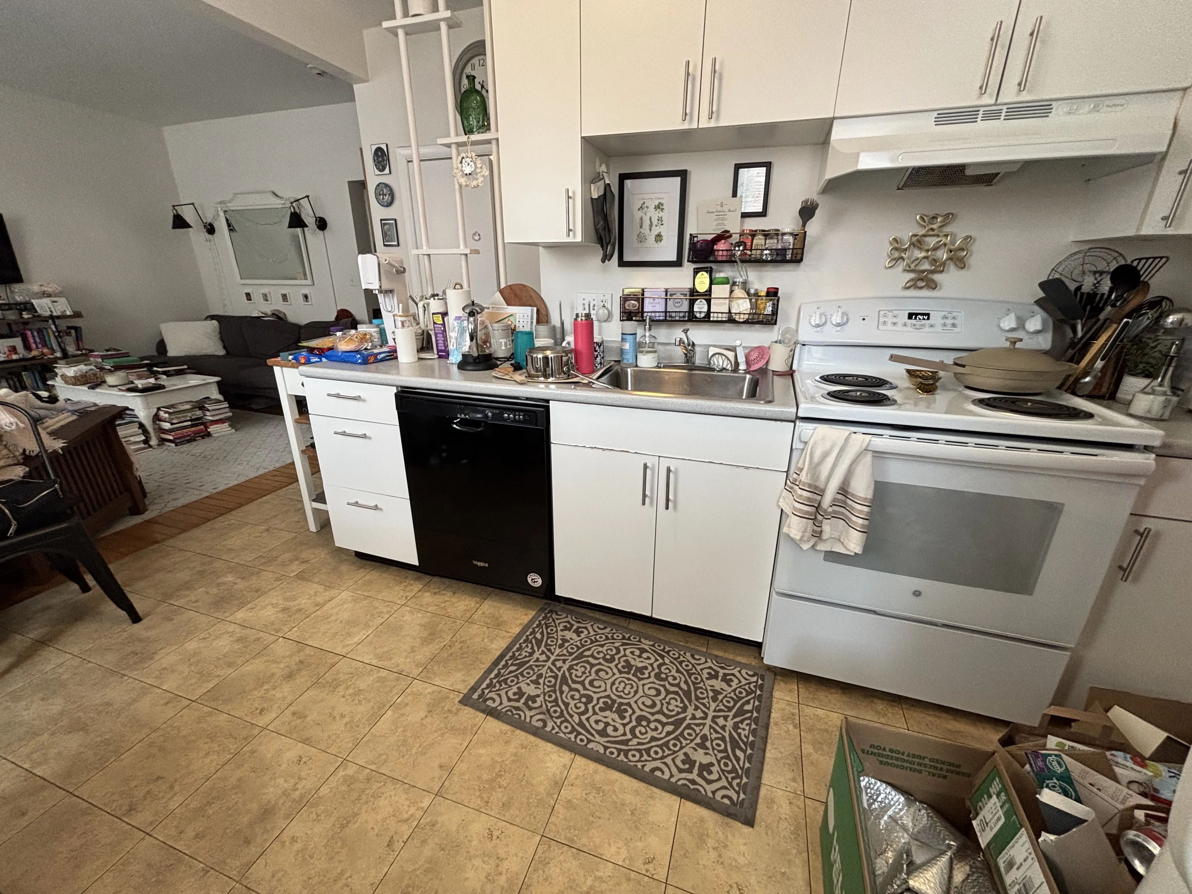 1 bed, 1 bath apartment for rent at 199 Winthrop Rd Unit 21, Aspinwall Hill