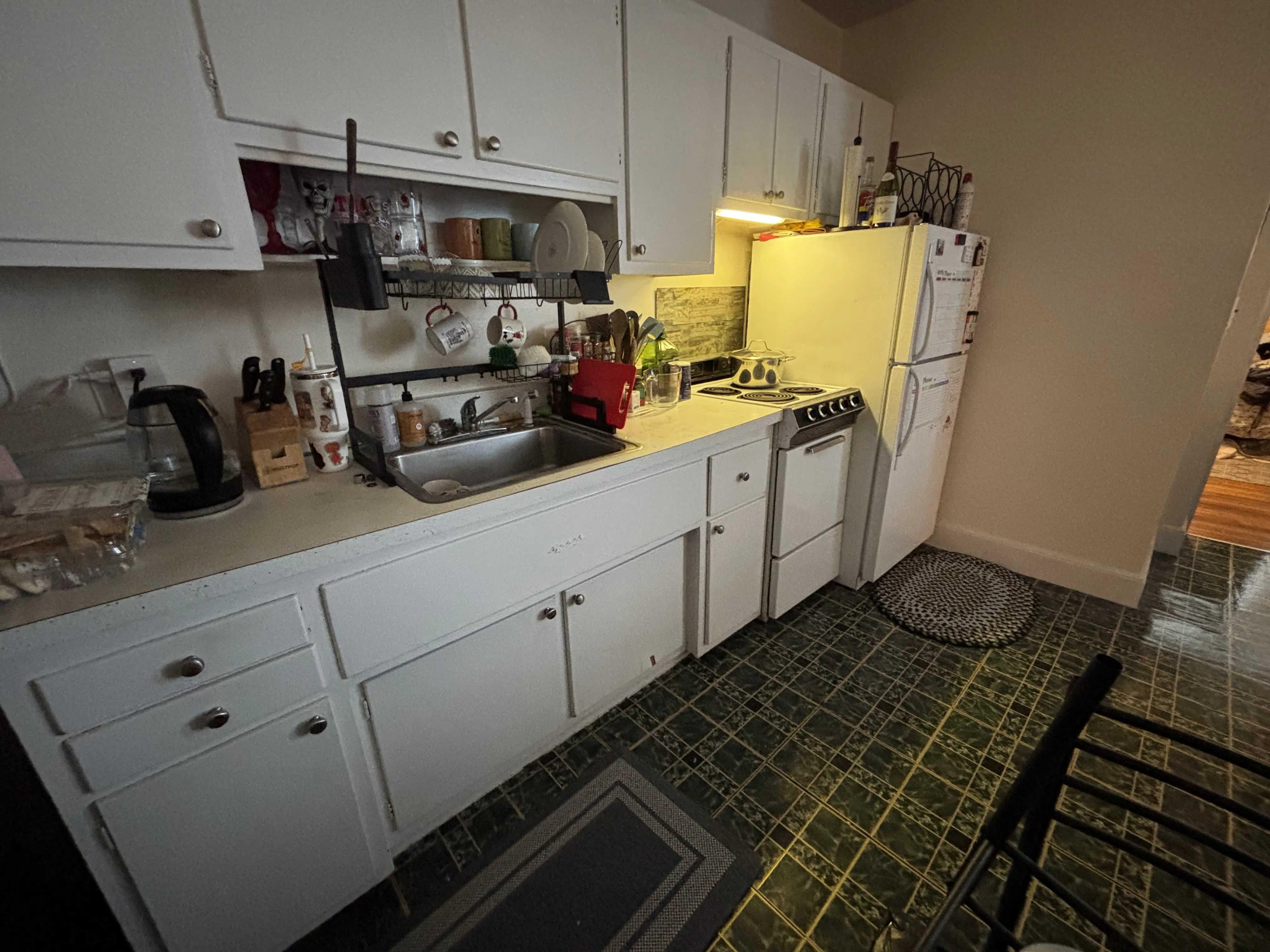 1 bed, 1 bath apartment for rent at 199 Winthrop Rd Unit 3, Aspinwall Hill — photo 4 of 8