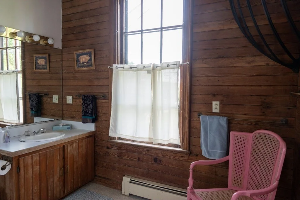 6 bed, 3 bath apartment for rent at 1991-B Main Rd Unit VAC RENTAL, Westport Point — photo 5 of 17