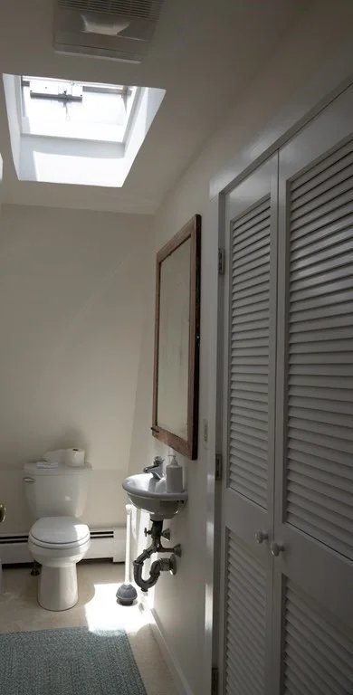 6 bed, 3 bath apartment for rent at 1991-B Main Rd Unit VAC RENTAL, Westport Point — photo 16 of 17