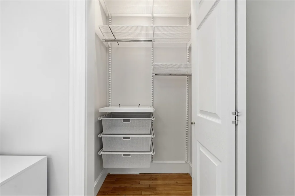 2 bed, 1 bath apartment for rent at 1992 Commonwealth Ave Unit 4, Brighton — photo 7 of 16