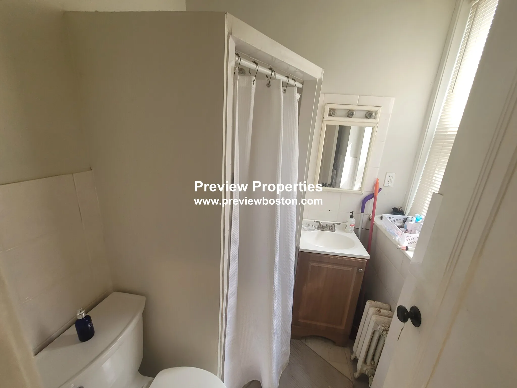 Studio bed, 1 bath apartment for rent at 1997 Commonwealth Ave Unit 1P, Brighton — photo 8 of 9