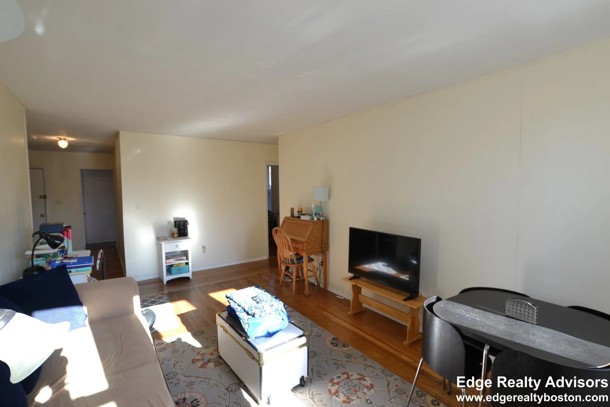 3 bed, 1 bath apartment for rent at 1999 Commonwealth Ave Unit 12, Brighton — photo 4 of 10
