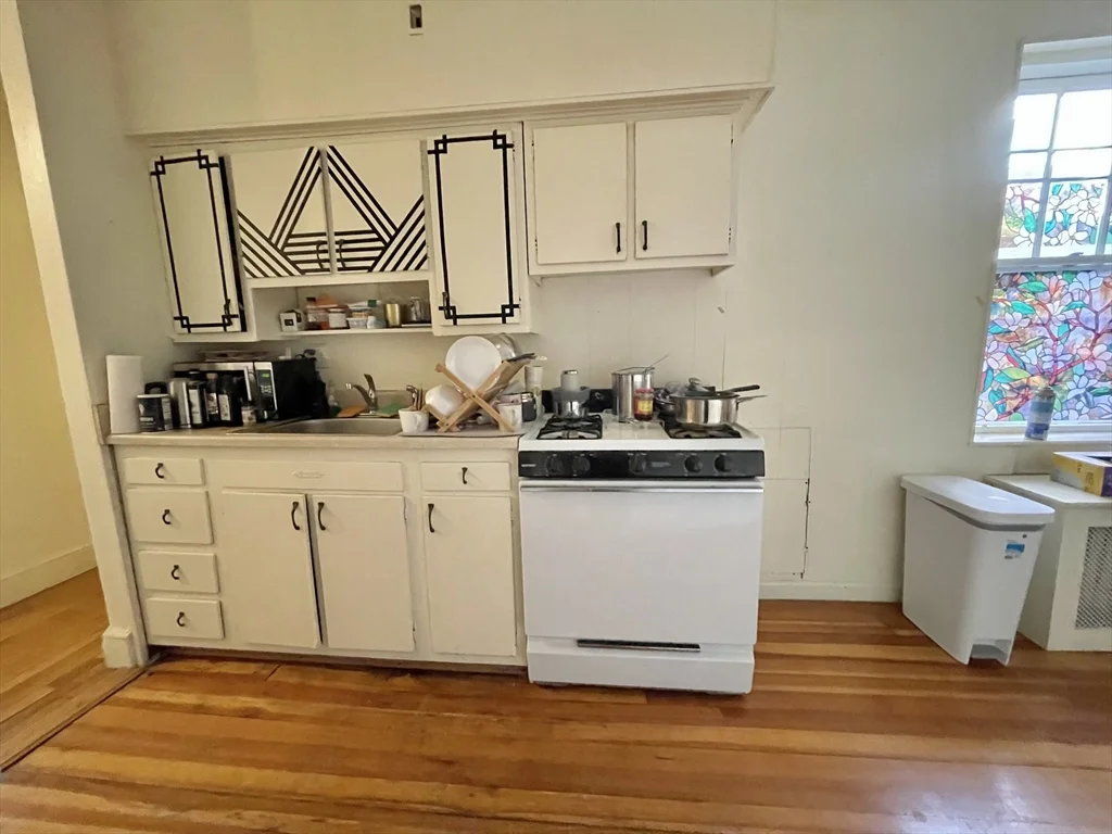 1 bed, 1 bath apartment for rent at 1999 Commonwealth Ave Unit 21, Brighton — photo 8 of 21