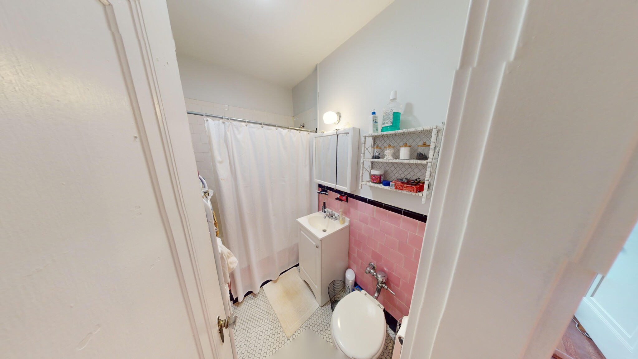 1 bed, 1 bath apartment for rent at 1999 Commonwealth Ave Unit 22, Brighton — photo 10 of 17