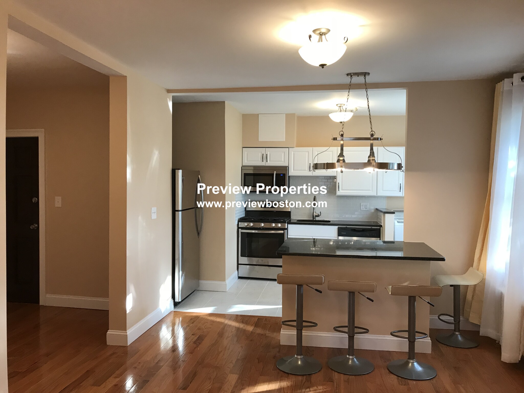 3 bed, 1 bath apartment for rent at 1999 Commonwealth Ave Unit 31P, Brighton — photo 1 of 11