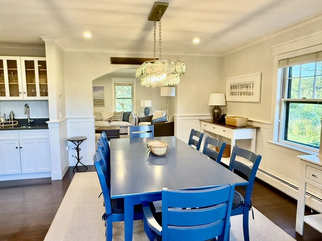 5 bed, 4+ bath apartment for rent at 1A Pochick Ave, Nantucket — photo 16 of 41