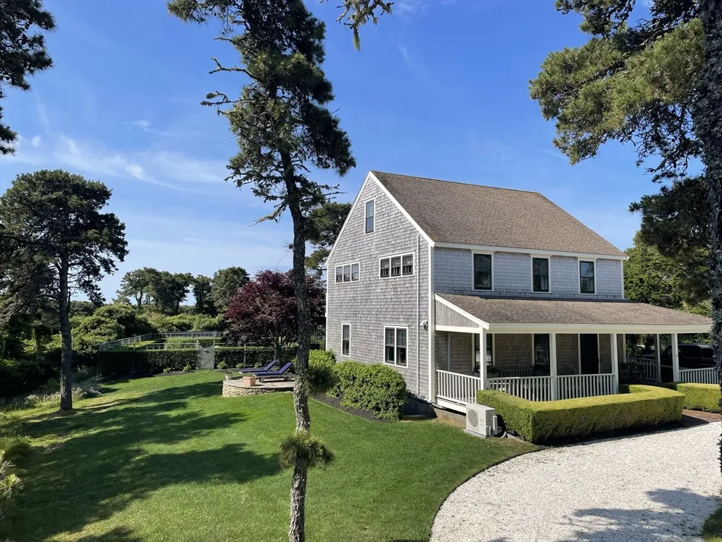 5 bed, 4+ bath apartment for rent at 1A Pochick Ave, Nantucket — photo 1 of 41