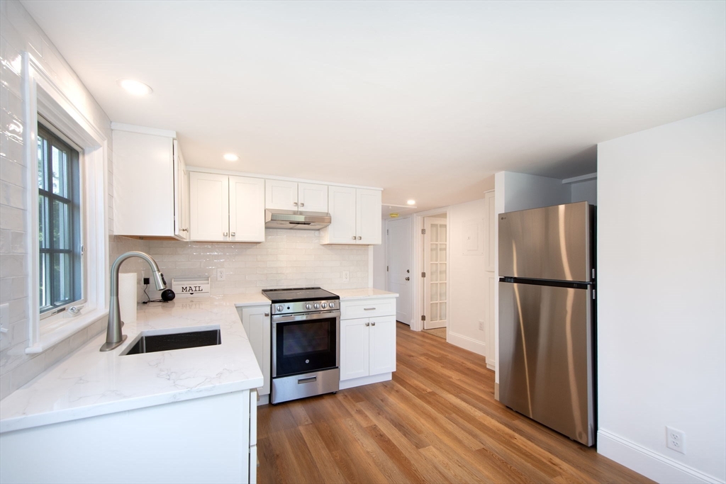 1 bed, 1 bath apartment for rent at 1A Roc Fall Rd Unit 2, Hingham — photo 4 of 15