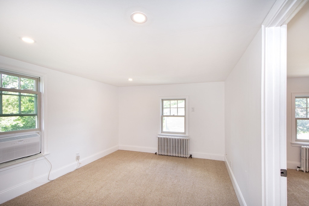 1 bed, 1 bath apartment for rent at 1A Roc Fall Rd Unit 2, Hingham — photo 7 of 15