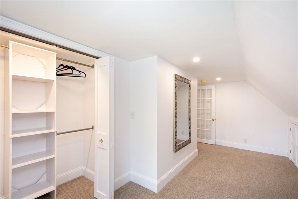 1 bed, 1 bath apartment for rent at 1A Roc Fall Rd Unit 2, Hingham — photo 10 of 15
