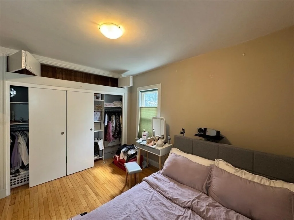 2 bed, 1 bath apartment for rent at 4 Hardwick St Unit 1, Wellington-Harrington — photo 2 of 18
