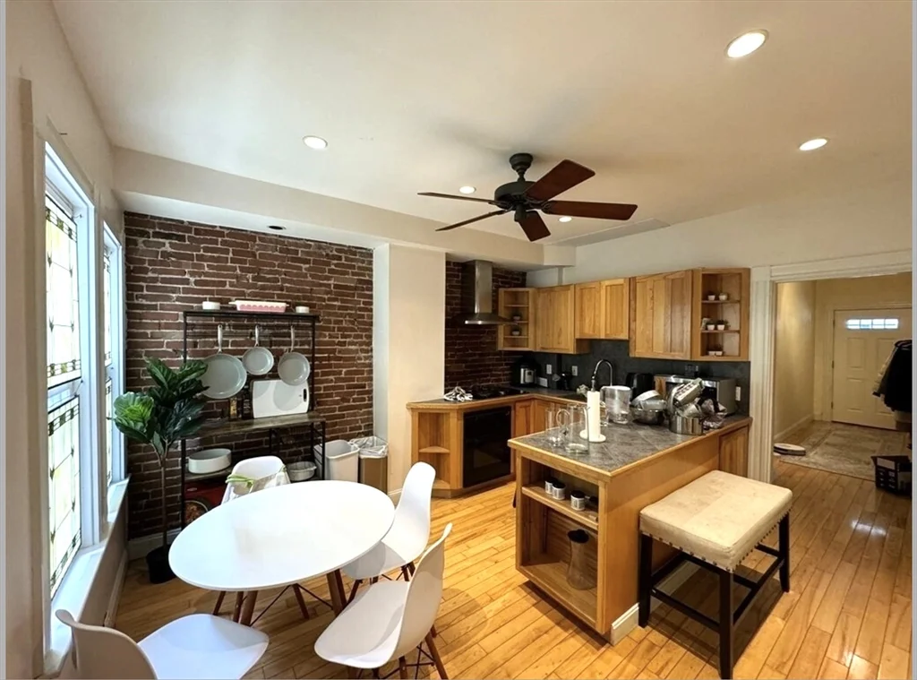 2 bed, 1 bath apartment for rent at 4 Hardwick St Unit 1, Wellington-Harrington — photo 17 of 18