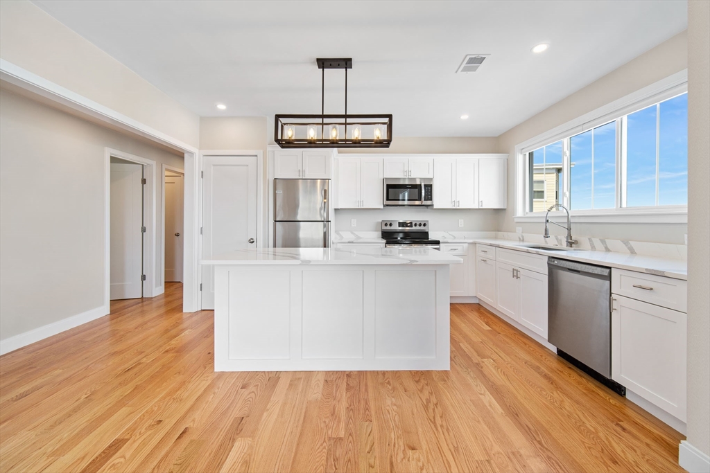 3 bed, 2 bath apartment for rent at 2-4 Hecla Unit 3, Dorchester — photo 23 of 36