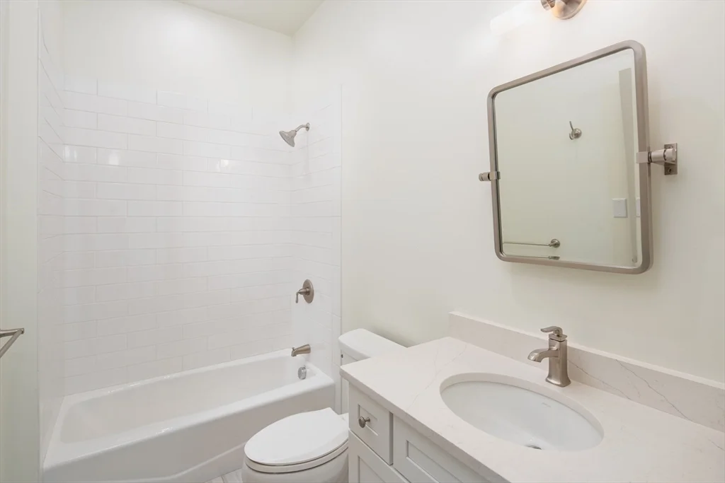 2 bed, 2 bath apartment for rent at 6 Market St Unit 202, Newburyport — photo 12 of 18