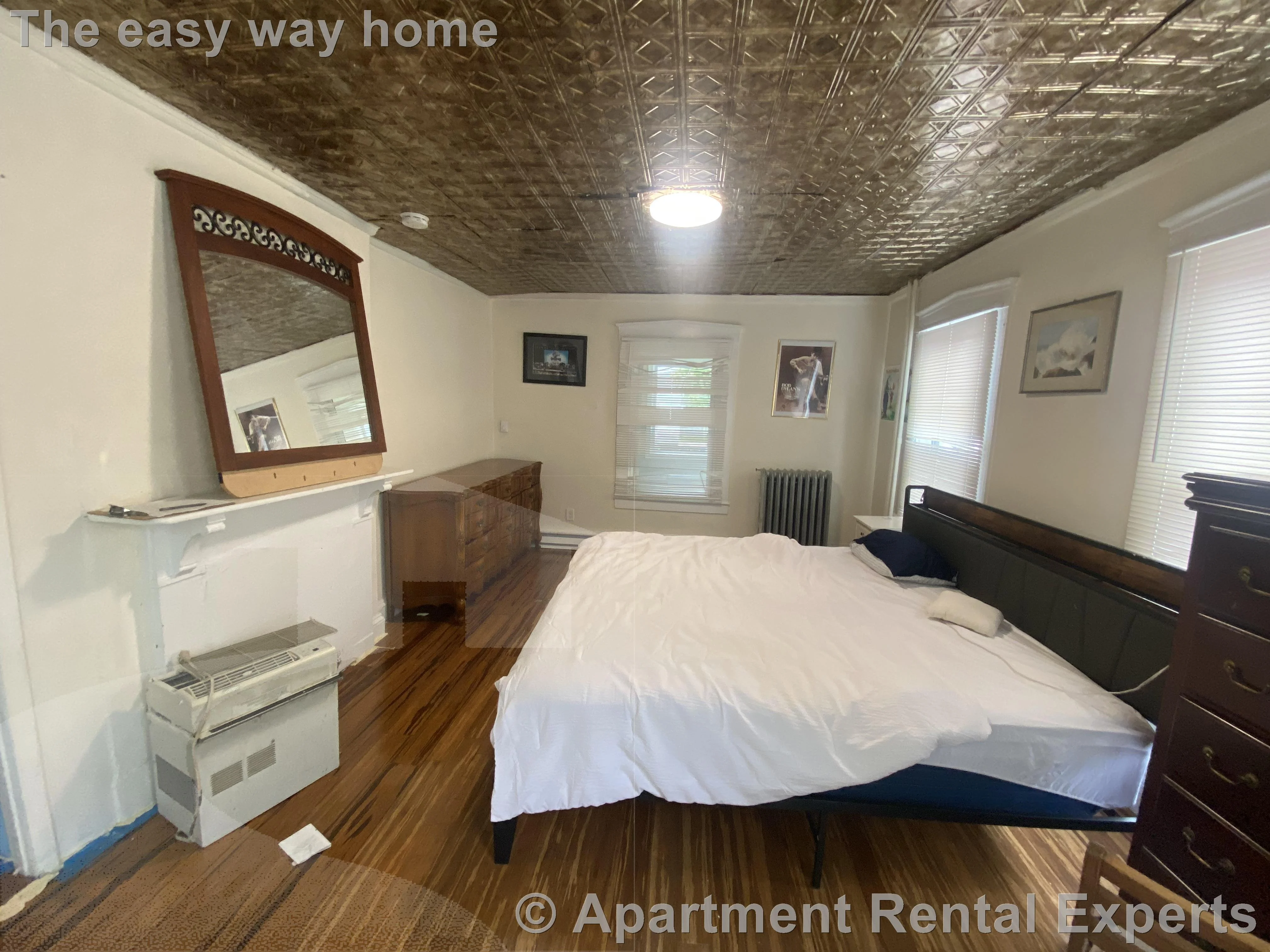 1 bed, 1 bath apartment for rent at 2 Appian Way Unit 1, Allston — photo 8 of 9